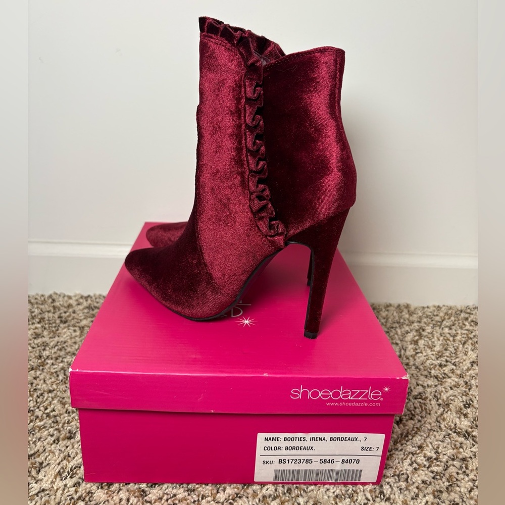 NEW Shoe Dazzle Women's Bordeaux Velvet Heeled Boots